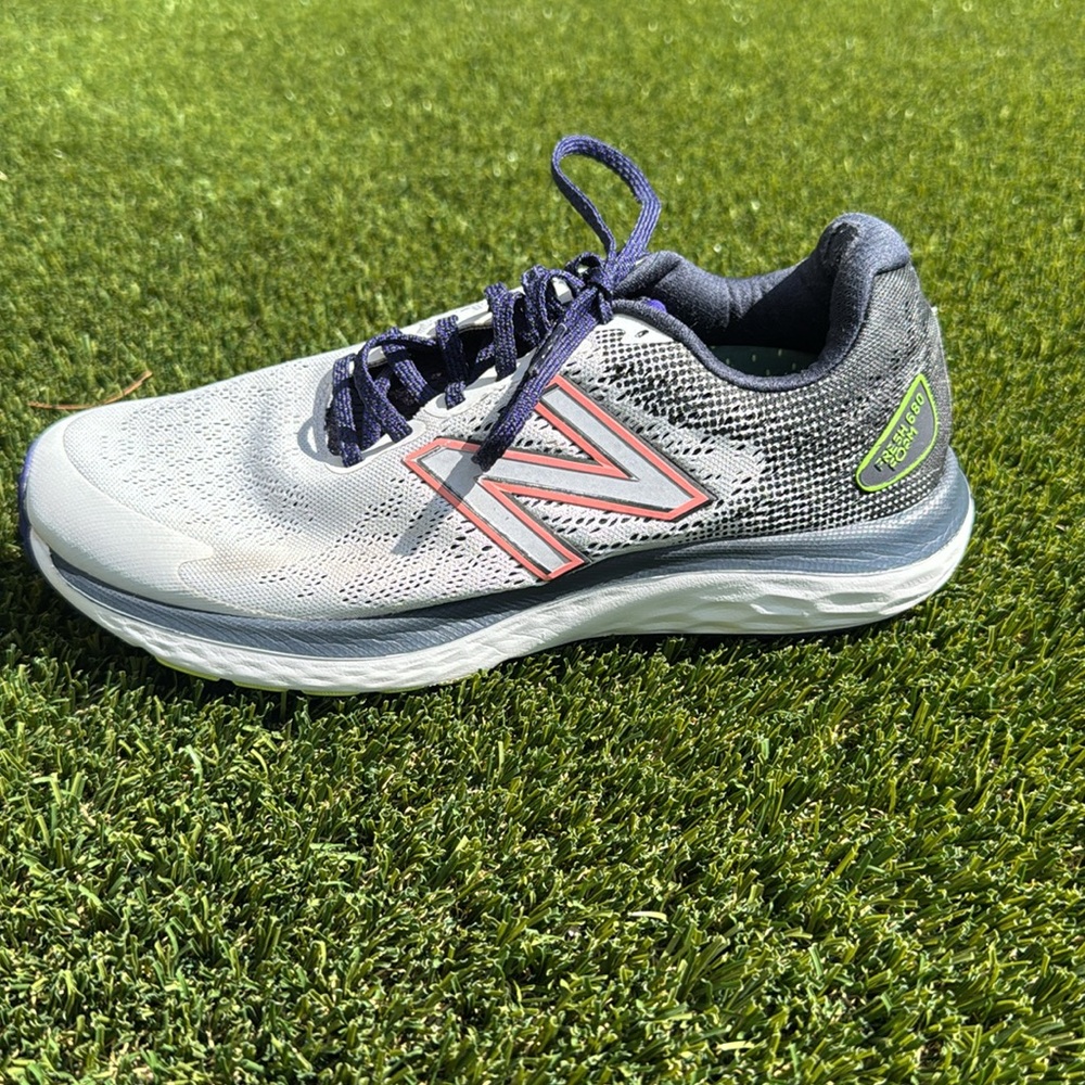 New Balance Fresh Foam 680v7 in Arctic Fox Outerspace - Picture 5 of 10